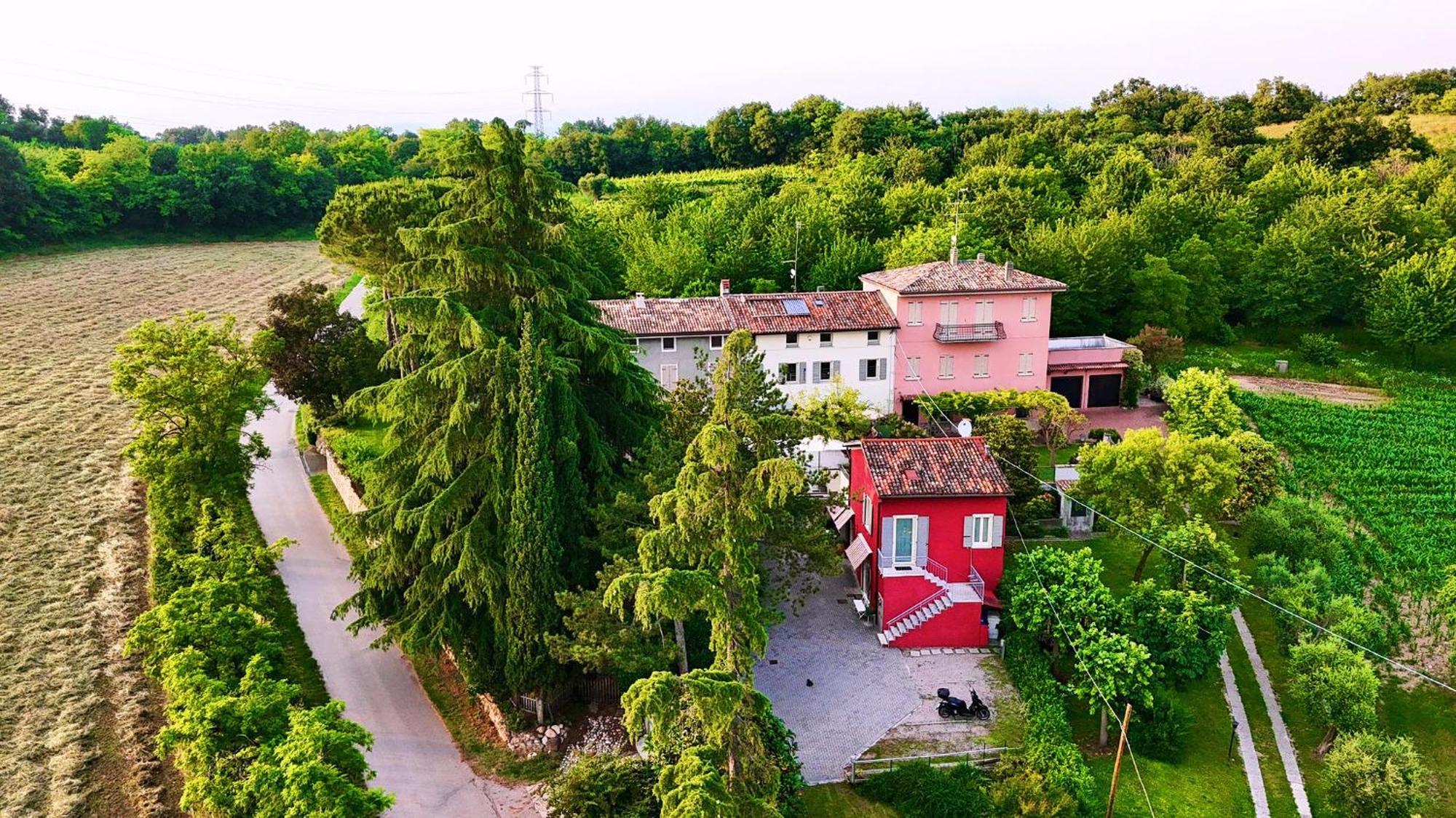 Villa Pille Monzambano Exteriér fotografie